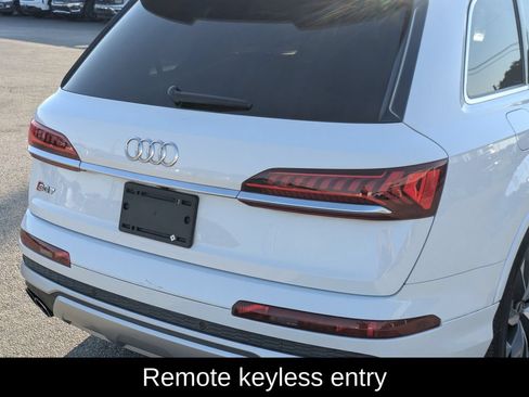 Used 2023 Audi SQ7 Prestige AWD/4WD image 8