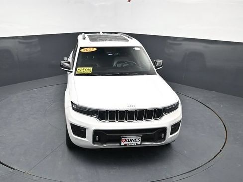 Used 2022 Jeep Grand Cherokee Overland AWD/4WD image 47