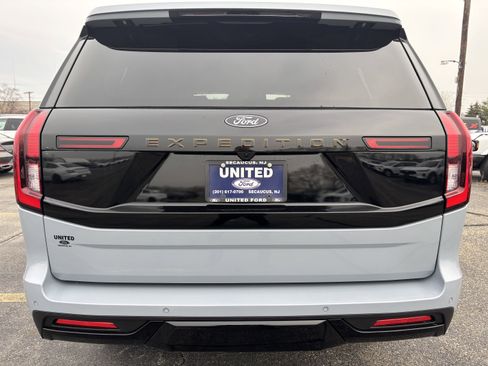 New 2025 Ford Expedition Tremor image 10
