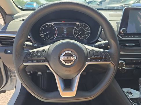 Certified 2024 Nissan Altima 2.5 SV FWD image 28