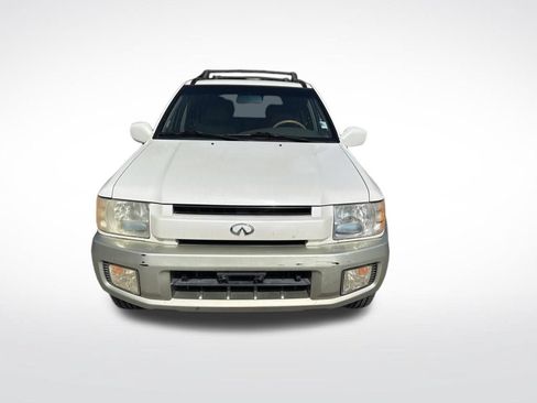 Used 2001 INFINITI QX4 4WD w/ (S02) Sport Pkg image 3