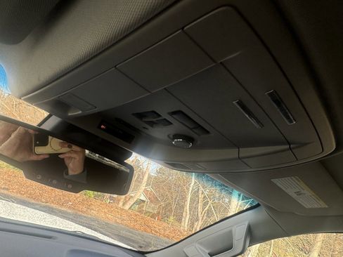 Used 2018 Chevrolet Tahoe LT image 30