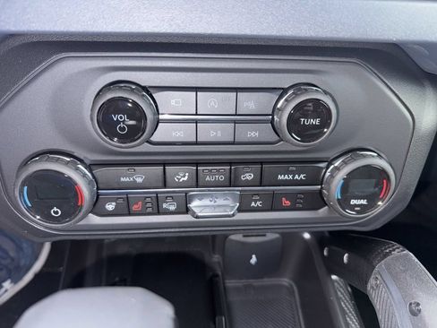 New 2026 Ford Bronco Raptor w/ Interior Carbon Fiber Pack AWD/4WD image 23