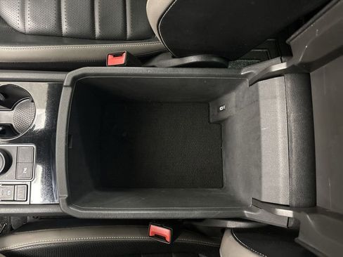 Used 2022 Volkswagen Atlas Cross Sport SEL R-Line image 70