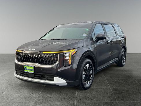 Used 2025 Kia Carnival LXS image 3