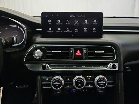 Used 2022 Genesis G70 3.3T w/ Sport Advanced Package image 18