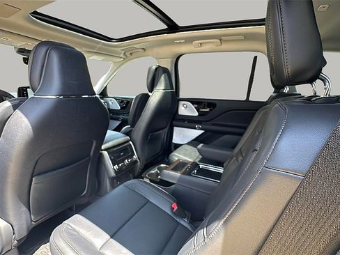 New 2025 Lincoln Aviator Reserve w/ Equipment Group 201A image 16
