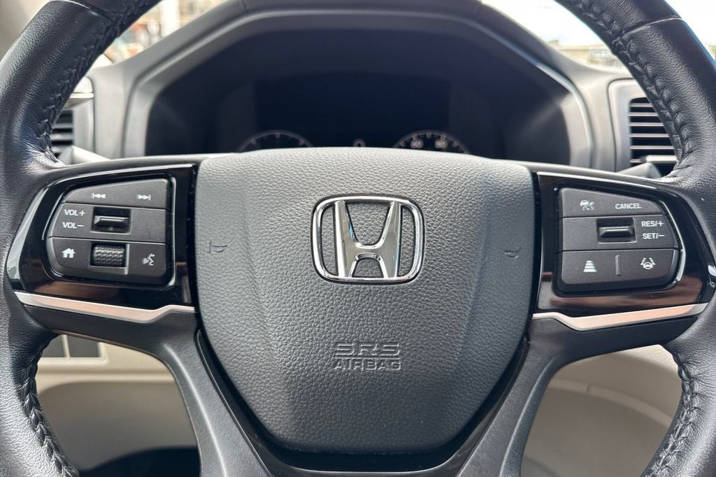 Certified 2025 Honda Odyssey Touring image 31