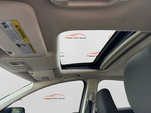 Used 2018 Honda HR-V EX image 35