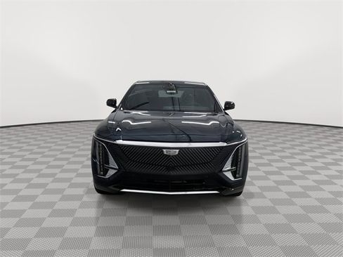 New 2026 Cadillac Lyriq Premium Luxury image 3