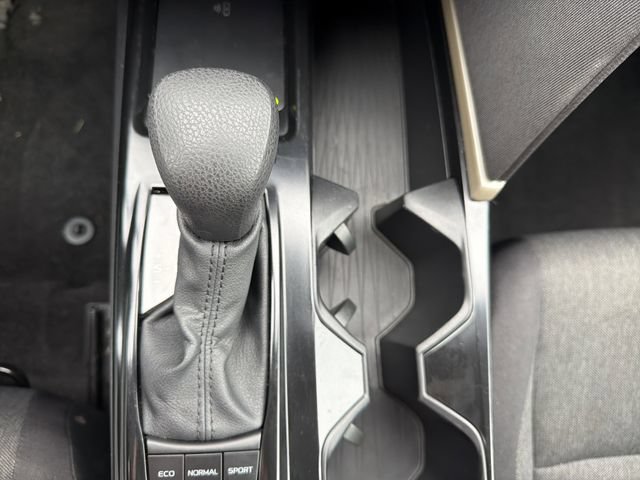 Used 2025 Toyota Camry LE FWD image 29