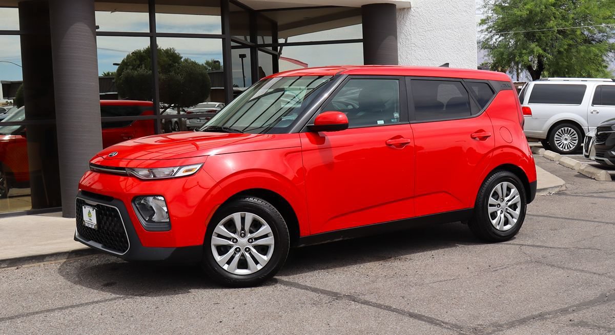 Used 2020 Kia Soul LX FWD image 3