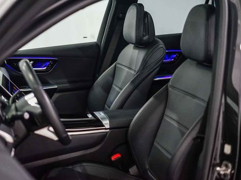 Used 2025 Mercedes-Benz GLC 300 4MATIC image 20