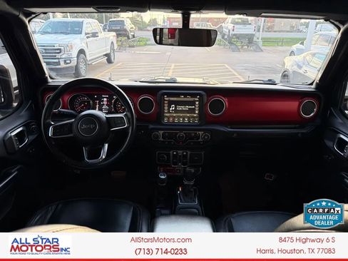Used 2018 Jeep Wrangler Unlimited Rubicon AWD/4WD image 25