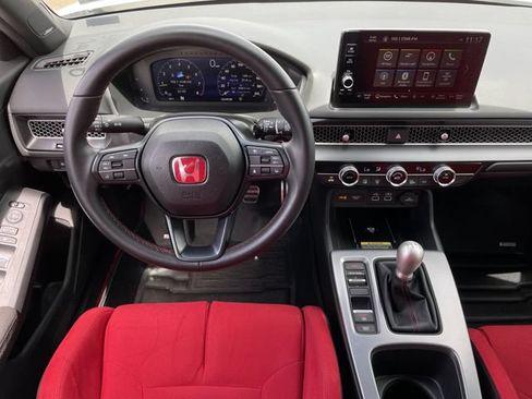Used 2023 Honda Civic Type R image 11