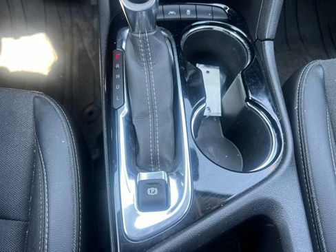 Used 2020 Buick Encore GX Select w/ Sport Touring Package FWD image 28