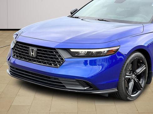 Used 2023 Honda Accord Sport image 34
