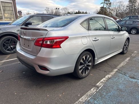 Used 2016 Nissan Sentra SR w/ SR Premium Package image 4