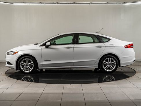 Used 2018 Ford Fusion SE image 5