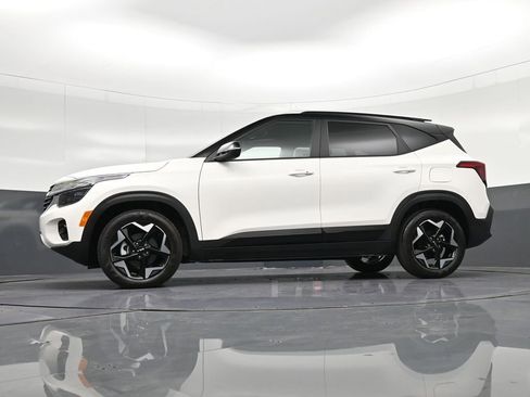 Used 2025 Kia Seltos S FWD image 34