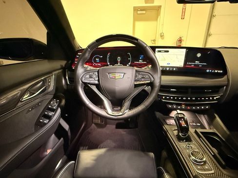 Used 2025 Cadillac CT5 V Blackwing w/ Carbon Fiber 2 Package RWD image 32
