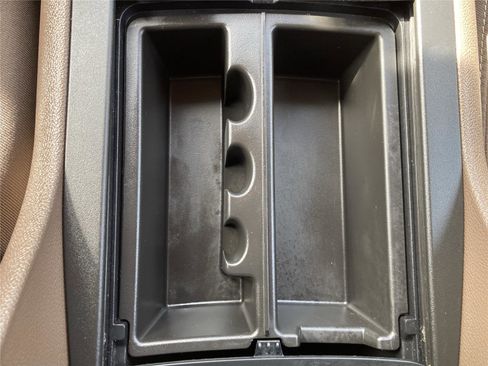 Used 2017 GMC Acadia Limited SLT image 14