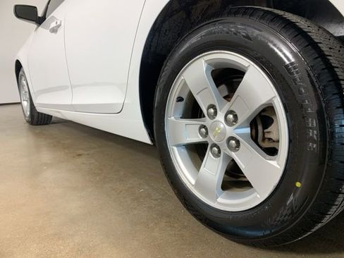 Used 2015 Chevrolet Malibu LS image 15