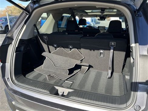 Used 2025 Honda Pilot Touring image 20