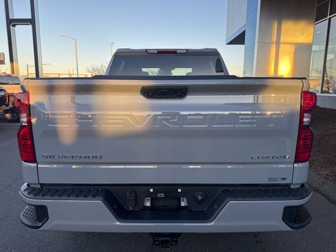 Used 2024 Chevrolet Silverado 1500 Custom image 7