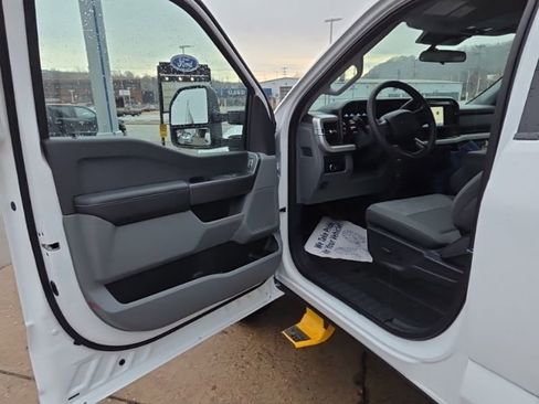 New 2026 Ford F350 XLT AWD/4WD image 17