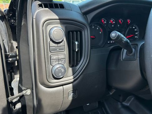 Used 2025 GMC Sierra 2500 Pro w/ 1SA Pro Safety Plus Package AWD/4WD image 19