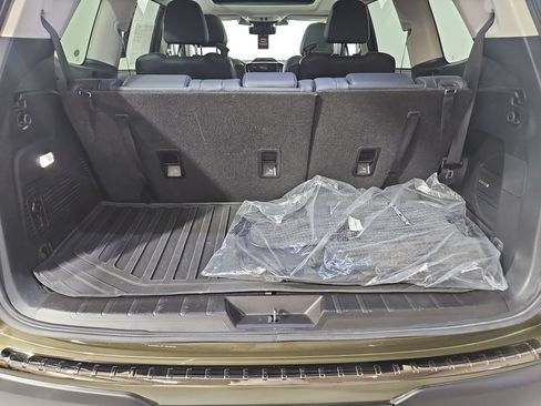 Certified 2025 Subaru Ascent Bronze Edition AWD/4WD image 25