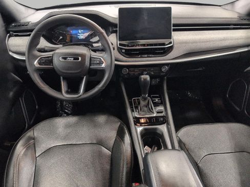 Used 2023 Jeep Compass Latitude AWD/4WD image 6