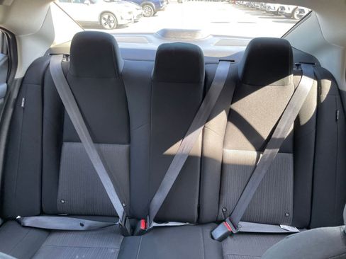 Used 2025 Nissan Sentra SV image 38