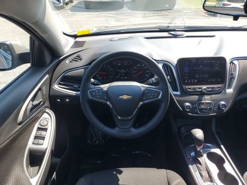 Used 2024 Chevrolet Malibu RS image 16