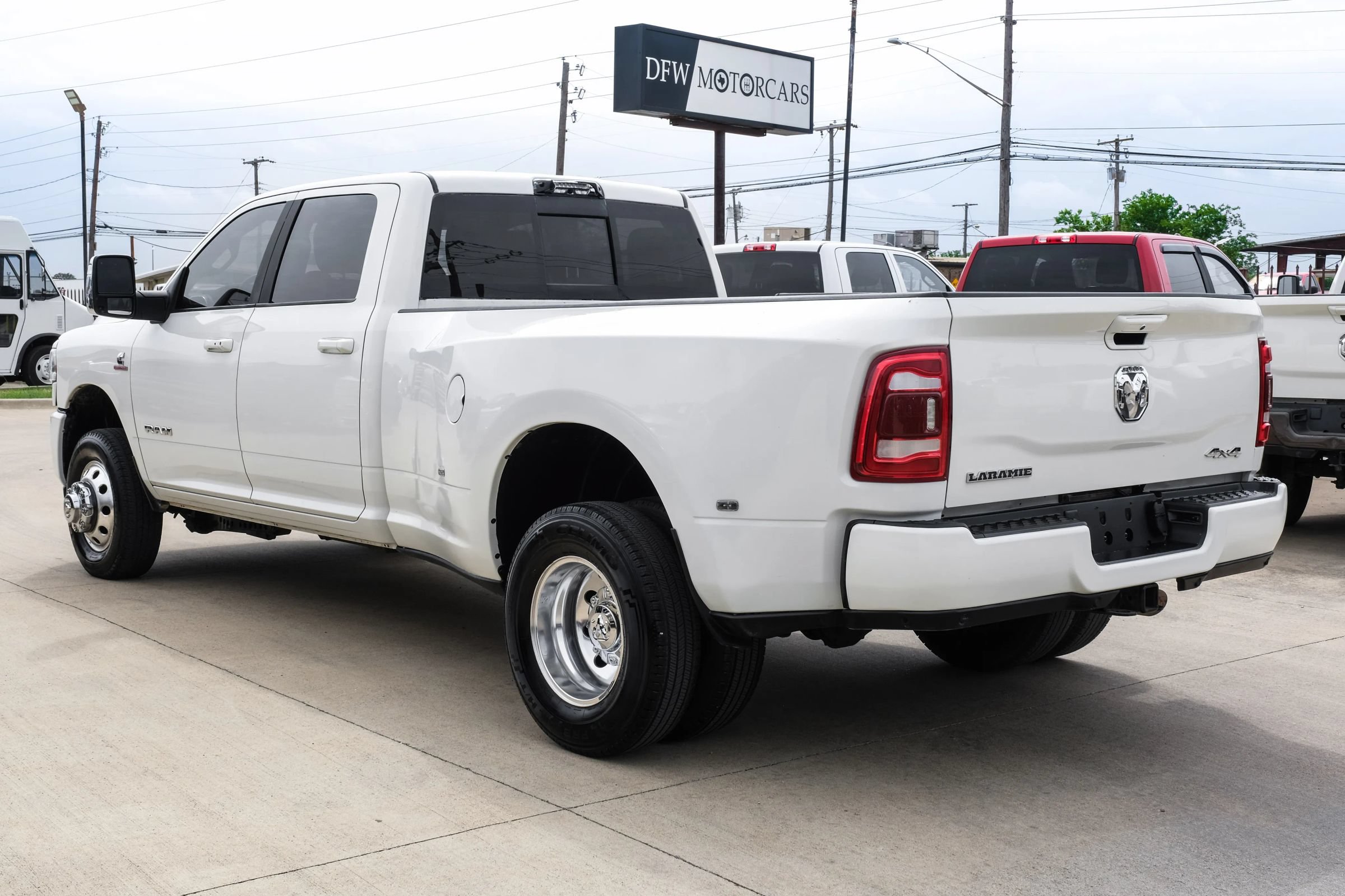 Used 2024 RAM 3500 Laramie w/ Sport Appearance Package AWD/4WD image 15