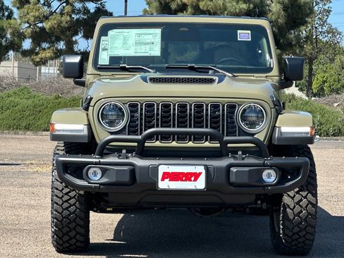 New 2026 Jeep Gladiator Willys image 2