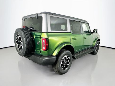 New 2025 Ford Bronco Outer Banks image 7