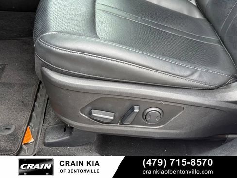 Used 2023 Kia Sorento SX AWD/4WD image 11