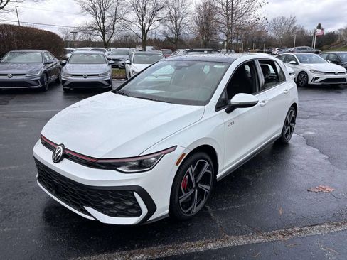 New 2026 Volkswagen GTI SE FWD image 3
