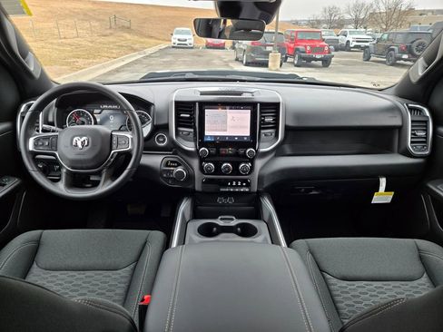 New 2026 RAM 1500 Express AWD/4WD image 15