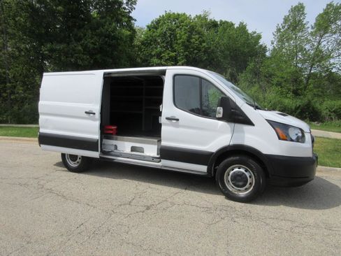 Used 2019 Ford Transit 150 130 Low Roof RWD image 17