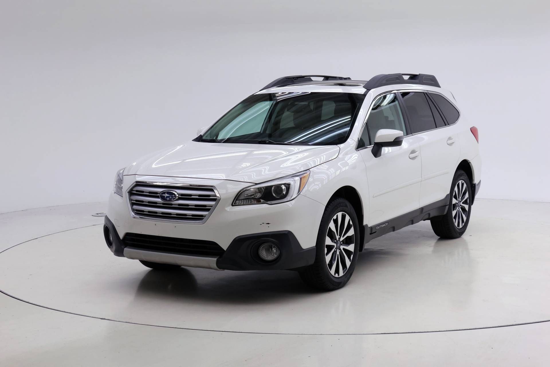 Used 2015 Subaru Outback 2.5i Limited AWD/4WD image 1