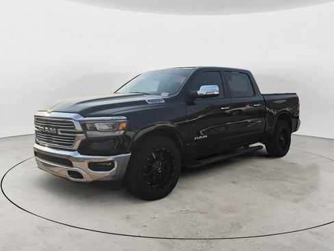 Used 2019 RAM 1500 Laramie AWD/4WD image 1