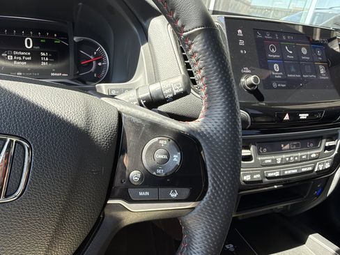Used 2025 Honda Passport Black Edition image 28
