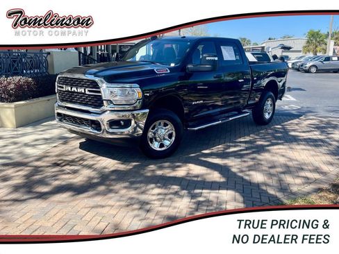Used 2024 RAM 2500 Big Horn w/ Bed Utility Group image 1