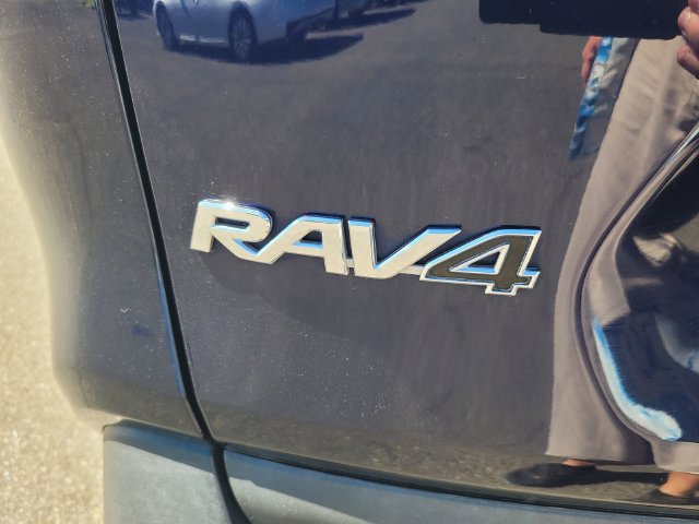 Used 2024 Toyota RAV4 XLE AWD/4WD image 10