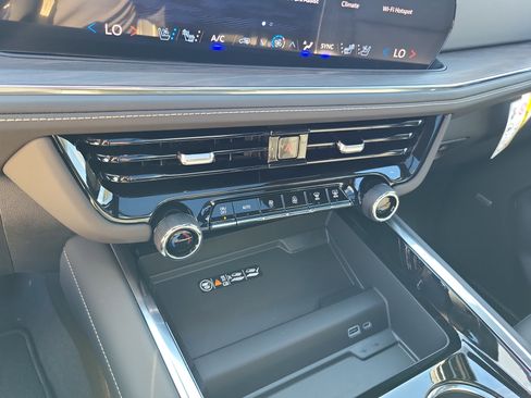 New 2026 Chevrolet Tahoe Premier w/ Sun And Tow Package RWD image 24