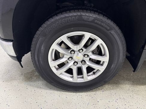 Used 2021 Chevrolet Silverado 1500 LT AWD/4WD image 12