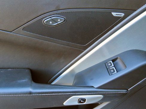 Used 2016 Chevrolet Corvette Stingray Coupe w/ Battery Protection Package image 36